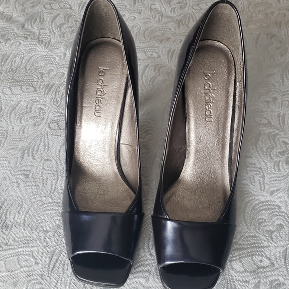 ๐10 For $20 Open toed pumps - Picture 2 of 9